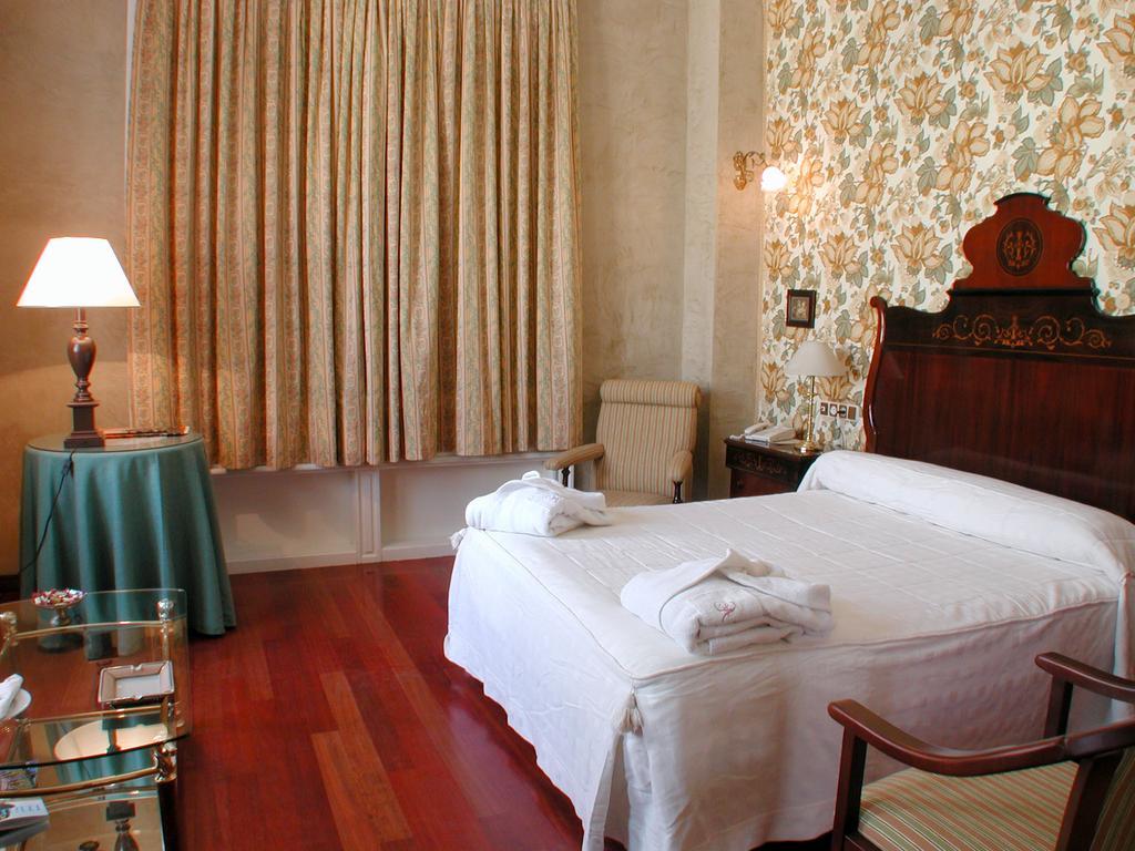 Hotel Alabardero Seville Phòng bức ảnh